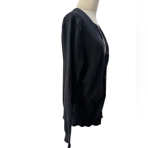 Lands' End Women's Black Cardigan Sweater 
Size Medium TALL - Picture 3 of 12